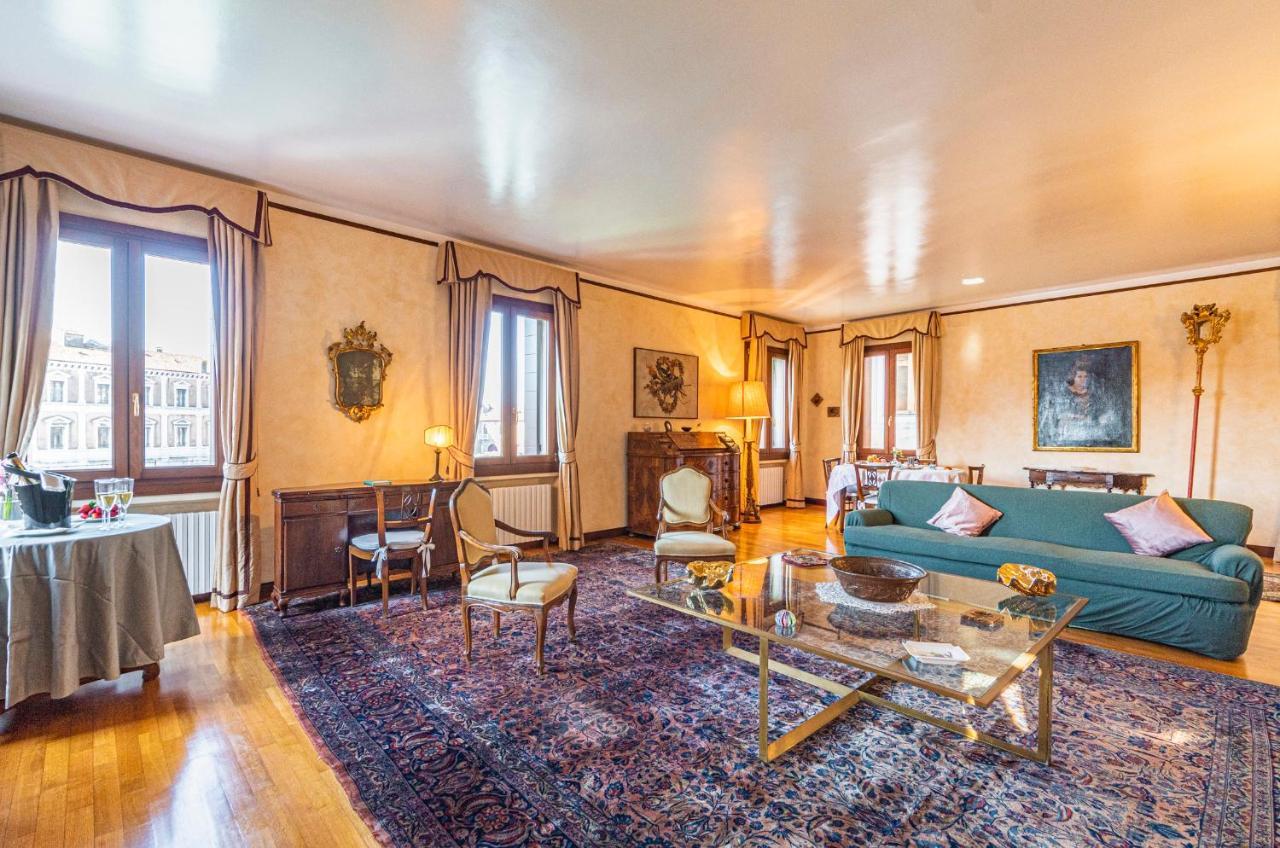 Ca' Pellegrini Luxury Grand Canal ヴェネツィア エクステリア 写真